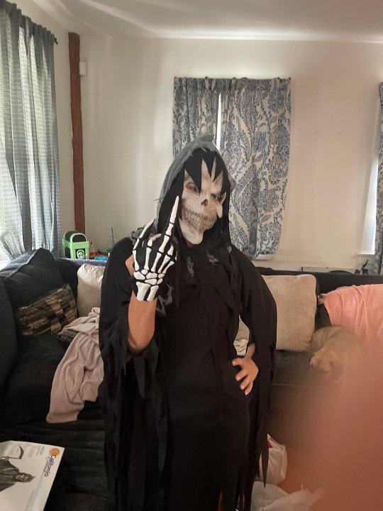 68591113488  034D415B-A73A-4007-A6CF-9B8D76986C2A