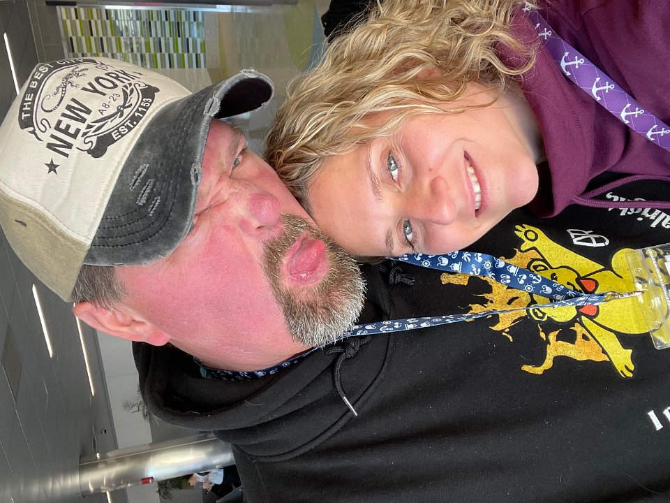 69168288301  A7CC85E8-0AB2-49CF-8149-4ADC60328368